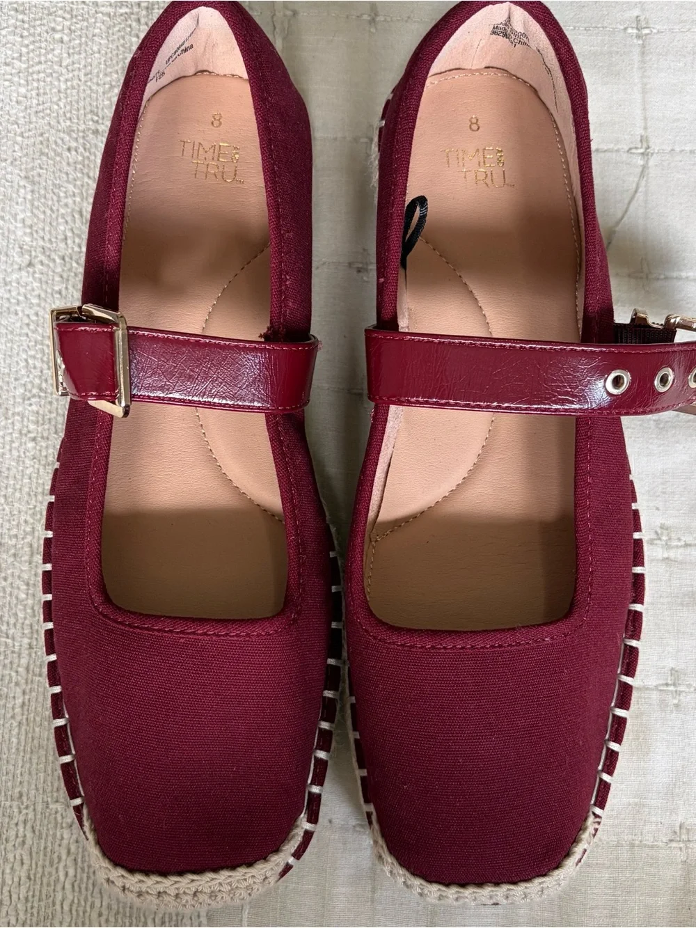Times and tru  Women's Burgundy Mary Jane Espadrille size 8